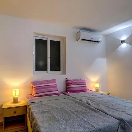 Spacious 6br Seafront * Sliema