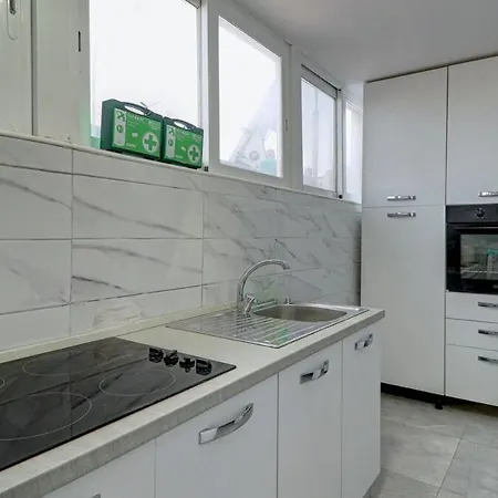 Spacious 6br Seafront Sliema