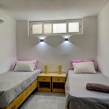 Apartmán Spacious 6br Seafront
